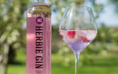 Gin & Tonic: Herbie Gin Pink